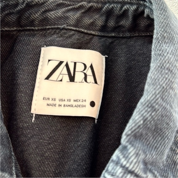 ✨ Like New Zara Black Denim Shirt Jacket ✨ - Picture 2 of 4